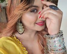Gunjan Aras latest Nude live video